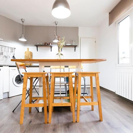 Akomodat En Apartamento Luminoso Junto Al Paseo De La Ria Bilbao Luaran gambar