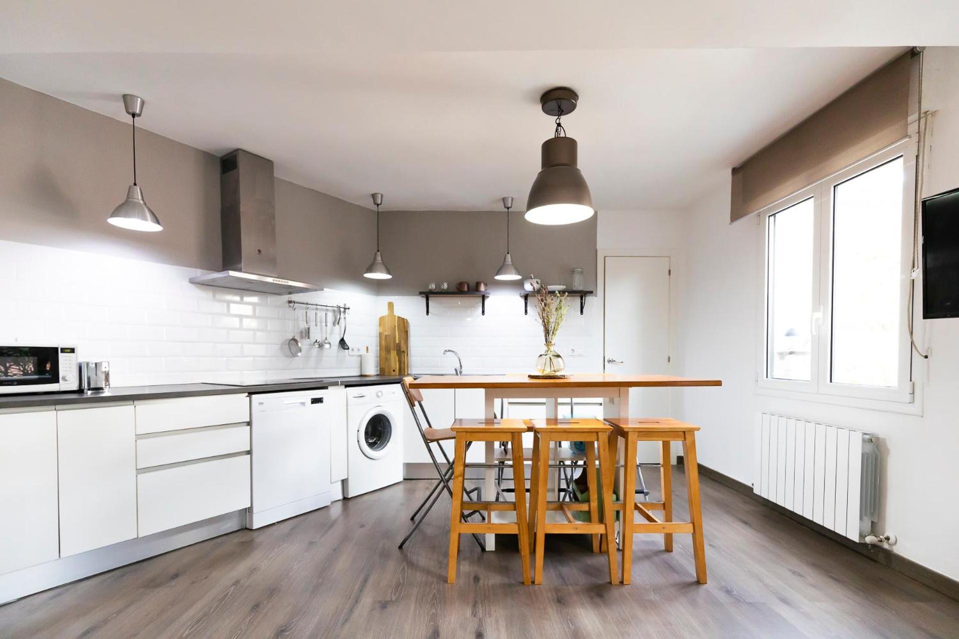 Akomodat En Apartamento Luminoso Junto Al Paseo De La Ria Bilbao Luaran gambar