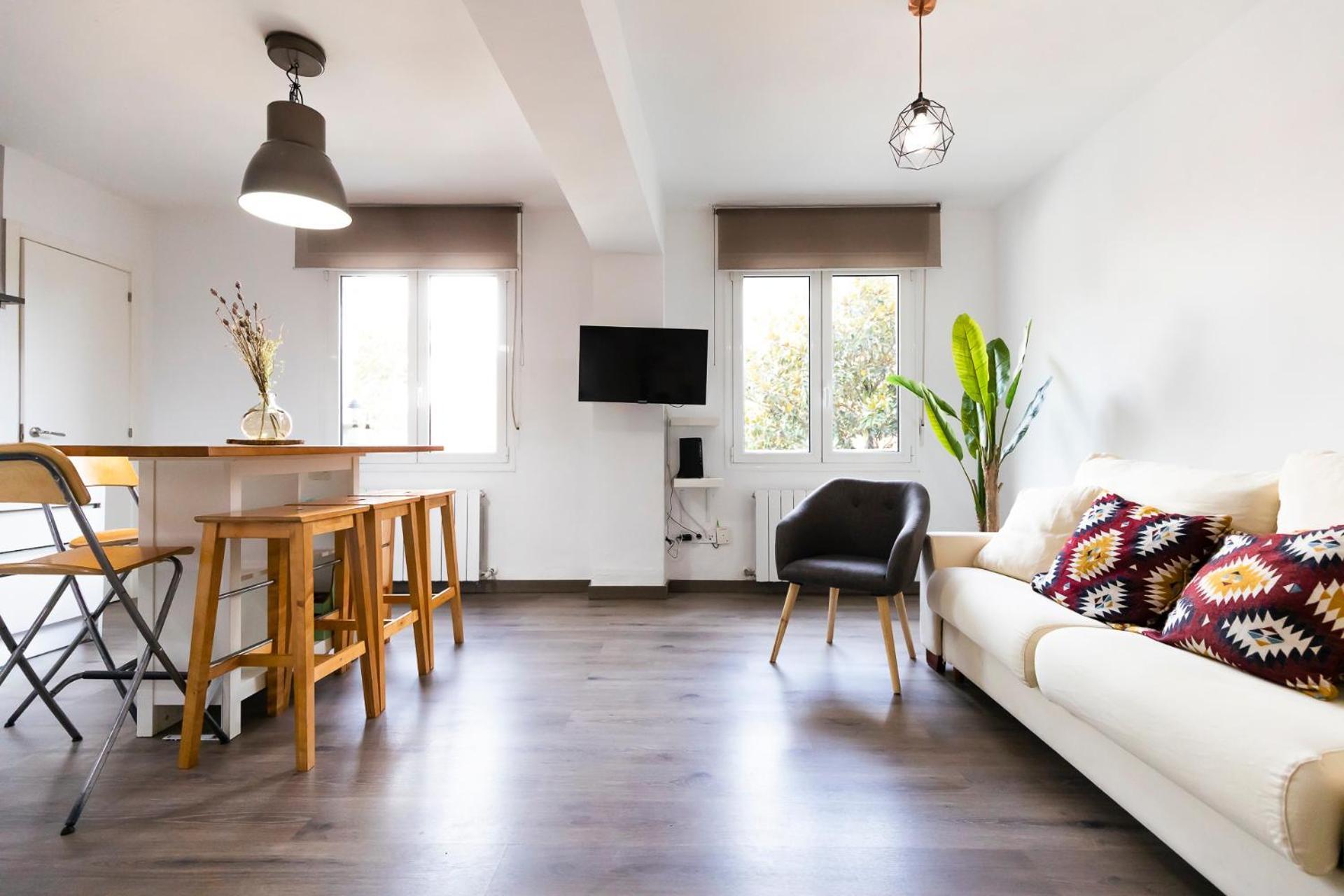 Akomodat En Apartamento Luminoso Junto Al Paseo De La Ria Bilbao Luaran gambar